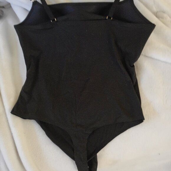 Like new! Victoria Secret Feathersoft bodysuit - Picture 5 of 7